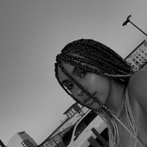 Meet your Posher, Aryeana